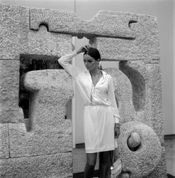 La actriz Barbara Steele en la exposición de arte bienal - Venecia - 196?