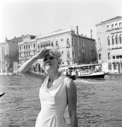 La actriz Corinne Marchand - Venecia - 1963