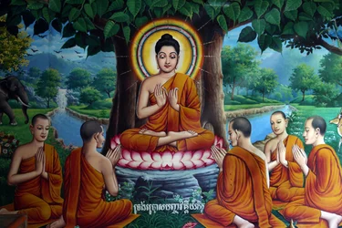 Fresco del templo que representa al Buda con discípulos. Camboya