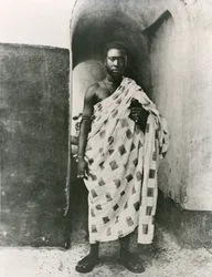 El rey ashanti Prempeh, principios del siglo XX