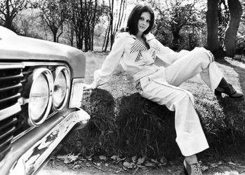 Traje pantalón, abril de 1972