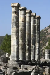 Turquía, costa sur de Egeo en Pyrene sobre la llanura del río Meandro, templo de la diosa Atenea