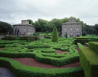 Vista de las dos villas y el jardín, diseñados para el Cardenal Giovanni Francesco Gambara por Giacomo Vignola, 1568
