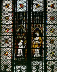 Ventana que representa a la Virgen y Raoul de Ferrieres