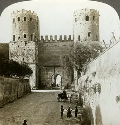 Puerta de San Sebastián en la Muralla Aureliana, Roma, Italia