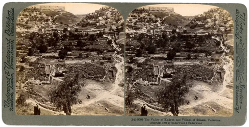 El valle de Cedrón y el pueblo de Siloé, fuera de la muralla de Jerusalén, Palestina, 1896