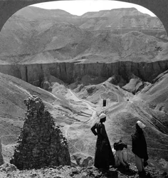 Valle de los Reyes, tumbas en Tebas, Egipto, 1905