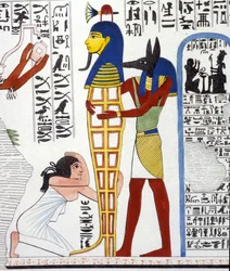 Anubis y una momia - en 