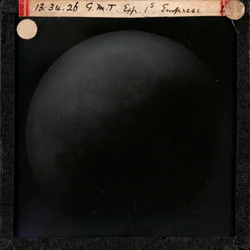 Diapositiva astronómica en placa de vidrio del eclipse lunar de Luna (1910)