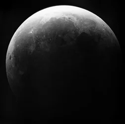 Diapositiva astronómica en placa de vidrio del eclipse lunar de Luna (1910)
