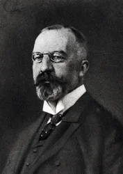 Karl Sturgkh (Karl Graf von Sturgkh) - político austriaco - 1859-1916