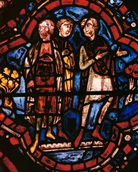 El hijo, la esposa y la nuera de Noé observan la construcción del Arca (vidriera)