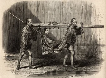 Palanquín al uso de la gente, abierto, el usuario coloca sus pertenencias en el techo antes de instalarse para hacer su viaje. Grabado para ilustrar el viaje a Japón en 1863-1864, por Aime Humbert, ministro de la Confederación Suiza, en "Le tour du monde"