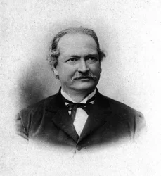 Retrato de Antonio Pacinotti, físico italiano (1841-1912)