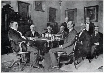 El presidente McKinley y su gabinete en la Casa Blanca