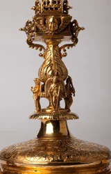 Cruz relicario. Orfebrería con joyas. Abadía de origen (Saint-Amand Tournai, ex-Elnone. Siglo XVI. (detalle)