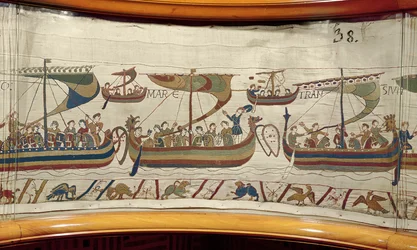 La flota de invasión normanda cruza el canal, Tapiz de Bayeux