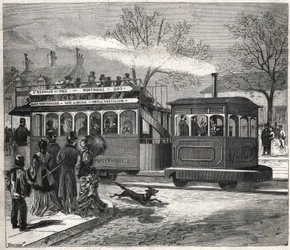 Los nuevos tranvías a vapor en París en 1876 circulando en la línea de Saint-Germain-des-Prés en la puerta de Chatillon, grabado Colección Bianchetti.