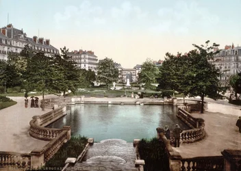 Vista de Dijon: plaza y plaza Darcy. Fotochrome c. 1890