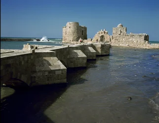 Vista del Castillo del Mar de Sidón construido en 1227