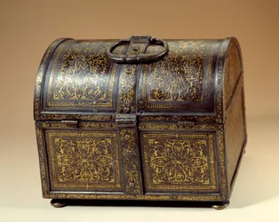 Caja de armas de Cosme I y Eleonora de Toledo en metal y damasquinado