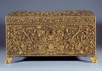 Caja de oro conocida como Ana de Austria ofrecida por el Cardenal Jules Mazarin