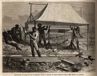 Minería y lavado de oro en una concesión en Cameron Town (Columbia Británica, Canadá), el distrito es el depósito de oro más rico de la región, el oro se extrae del subsuelo por pozos huecos, de los cuales se sacan cubos de “lodo pagado”, una mezcla de arc