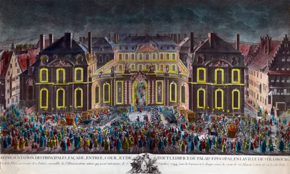 Iluminaciones del palacio episcopal de la ciudad de Estrasburgo durante las celebraciones organizadas por la ciudad con motivo de la estancia del rey Luis XV (1710-1774), convaleciente de una grave enfermedad, el 5/10/1744. Estampa de época. Colección