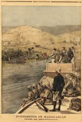 La captura de Mevatanana (Madagascar) por el ejército francés. Grabado en “Le petit journal” 30/06/1895. Colección Selva.