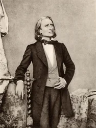 Franz (Ferencz) Liszt (1811-1886) pianista y compositor húngaro (foto b/n)