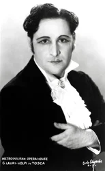 Giacomo Lauri-Volpi en "Tosca", en el Metropolitan Opera House de Nueva York