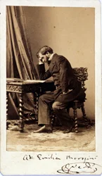 Giuseppe Verdi circa 1835. Fotografía dedicada por el compositor Museo della Scala de Milán