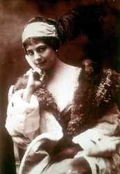 Retrato de Mata Hari (1876-1917), bailarina y aventurera holandesa