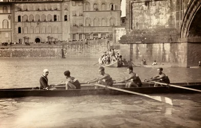 Remo en el río Arno, Florencia