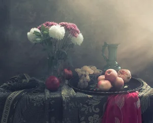 Naturaleza muerta floral otoñal