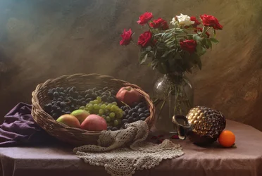 Fruta y rosas clásicas