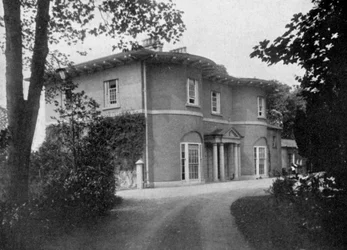 Casa Braganza, el Palacio del Obispo, Carlow, Irlanda, 1924-1926