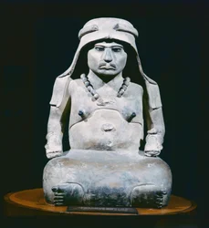 Tlazolteotl, diosa de la impureza espiritual y los placeres culpables