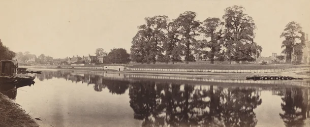 Hampton Court (segunda vista)