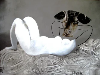 Figura abstracta contemplativa