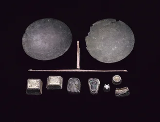 Barra de equilibrio para una balanza, de un entierro en barco vikingo en Kiloran Bay, Colonsay, Argyll, 875-925 d.C.