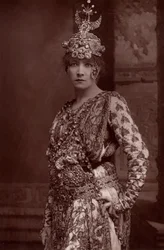" Henriette Rosine Bernard dite Sarah Bernhardt (1844-1923) (tipo woodbury)