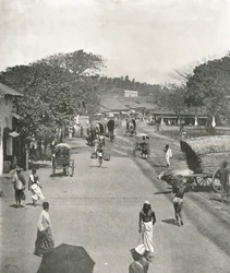 Escena callejera cerca del Ayuntamiento, Colombo, Ceilán, 1895
