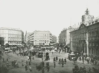 La Puerta del Sol, Madrid, España, 1895