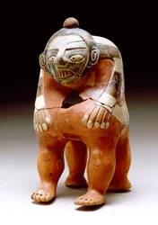 Urna con efigie humana, 600-900