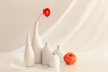 Elegante naturaleza muerta floral