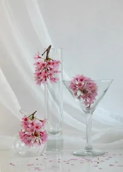 Naturaleza muerta con flores de primavera