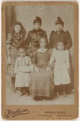 Retrato de familia,c. 1895 (foto)