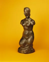 Torso femenino; Weiblicher Torso, c.1910-1919