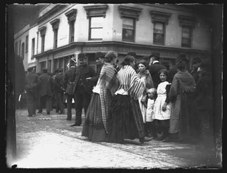 Esquina de Custom House Street y Bute Street, Cardiff, 1892